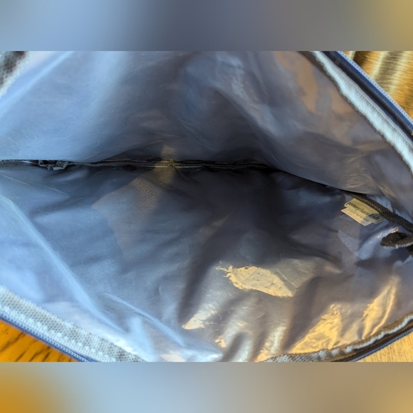 Pottery Barn kids shark wet bag new without tag large size - Picture 3 of 4
